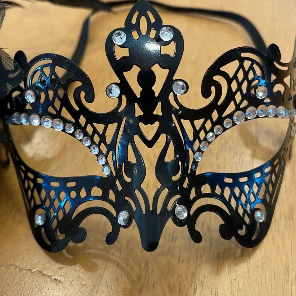 Black Mask With Faux Diamonds Feathers - Masquerade Ball / Party Metal Unique